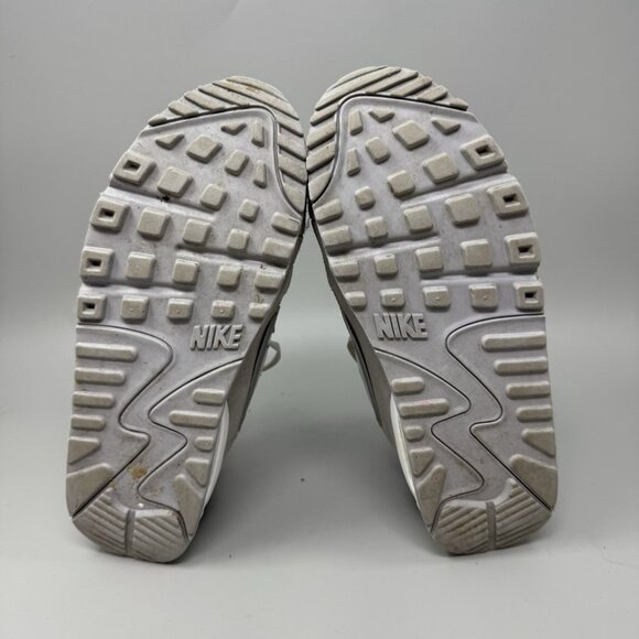 Nike Air Max 90 Futura Womens Size 8 White Gray Athletic Shoes Sneakers - Picture 9 of 9